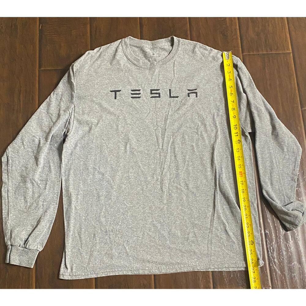 Tesla Mens Gray Long Sleeve Logo Shirt Crew Neck XL Pre Owned
